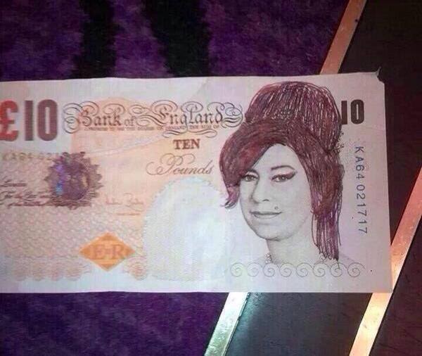 the queen looks like Amy Winehouse if you draw a wig on her.