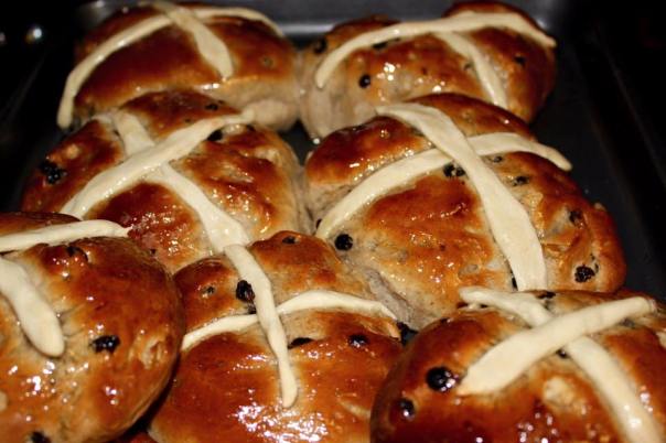 Hot cross buns